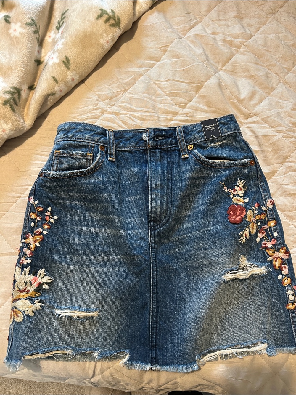 NWT Abercrombie Embroidered skirt